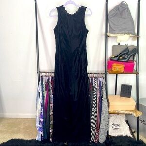 𝅺vintage 90’s Scott McClintock Black Velvet Cutout Maxi Dress